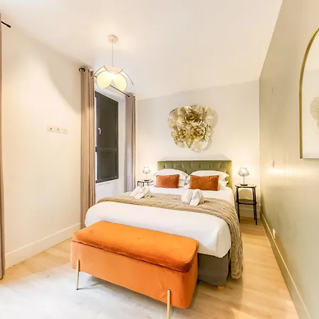 Sweett - Troyon Parigi